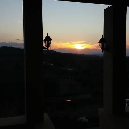 Traditional House Theológos