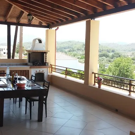 Traditional House * Theológos