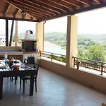 Traditional House * Theológos