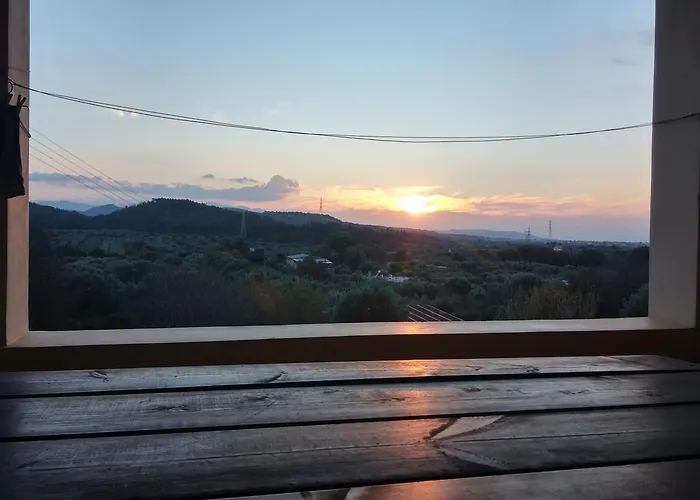 Traditional House Theológos