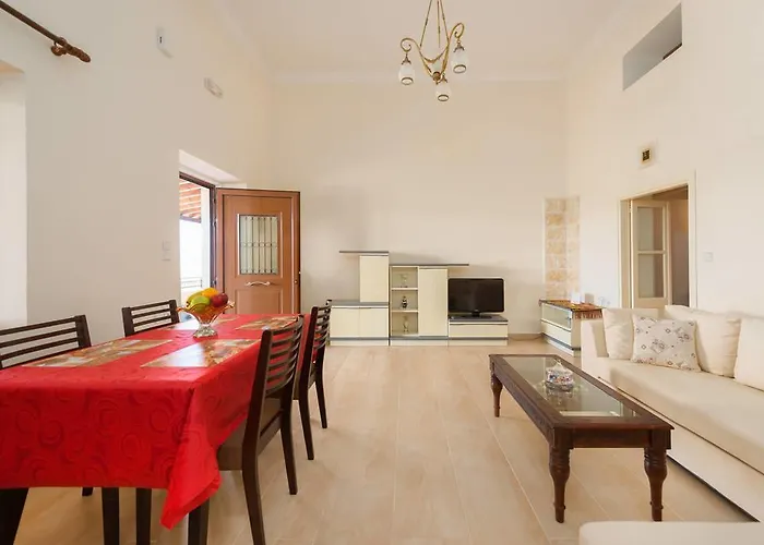 Traditional House Apartament Theológos